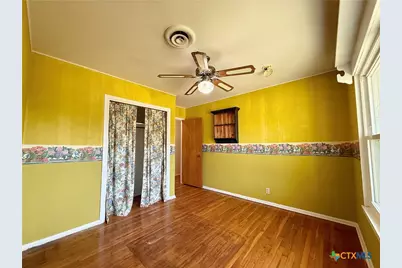 880 W Merriweather Street, New Braunfels, TX 78130 - Photo 22