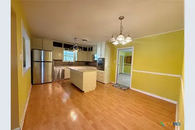 880 W Merriweather Street, New Braunfels, TX 78130 - Photo 12