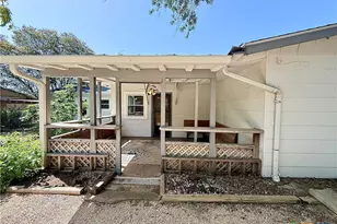 880 W Merriweather St, New Braunfels, TX 78130 - Photo 28