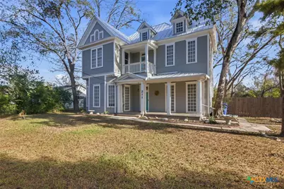 211 Lavaca Street, Yoakum, TX 77995 - Photo 44