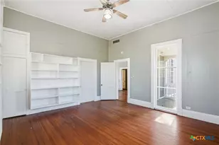 211 Lavaca St, Yoakum, TX 77995 - Photo 22