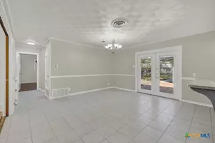 145 Bobolink Dr, New Braunfels, TX 78130 - Photo 8