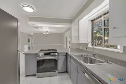 145 Bobolink Drive, New Braunfels, TX 78130 - Photo 12