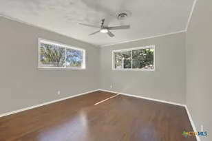 145 Bobolink Dr, New Braunfels, TX 78130 - Photo 18