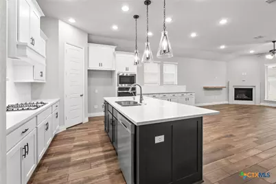 3136 Coral Way, Seguin, TX 78155 - Photo 12