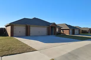 4410 Molly Dyer Dr, Killeen, TX 76549 - Photo 2