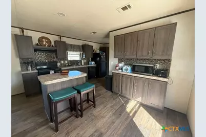 105 Lakeview Drive, Burnet, TX 78611 - Photo 6