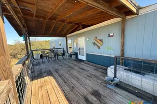 105 Lakeview Dr, Burnet, TX 78611 - Photo 2