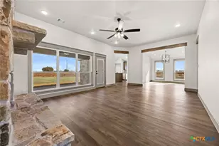 100 Hillside Ln, Lampasas, TX 76550 - Photo 14