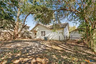 617 N College St, Gonzales, TX 78629 - Photo 34