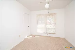 606 N 13th St, Temple, TX 76501 - Photo 12