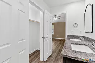 1216 N 18th St, Killeen, TX 76541 - Photo 18