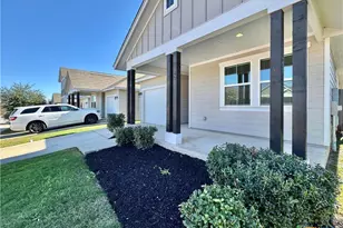 320 La Escalera Dr, Leander, TX 78641 - Photo 2