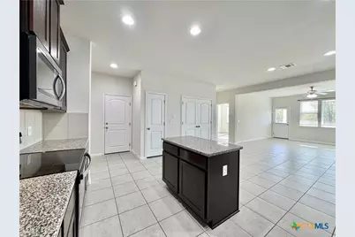 320 La Escalera Drive, Leander, TX 78641 - Photo 14