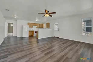 801 Johns St, San Marcos, TX 78666 - Photo 8