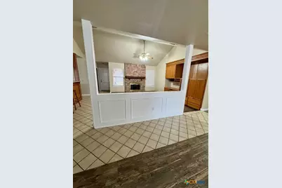 1301 Fieldcrest, New Braunfels, TX 78130 - Photo 6