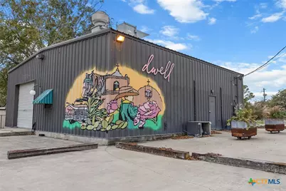 105 W Pearl Street, Goliad, TX 77963 - Photo 1