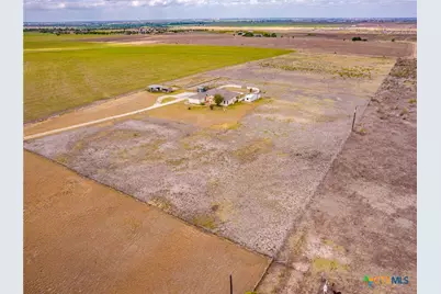 15620 Harry Lind Road, Elgin, TX 78621 - Photo 2
