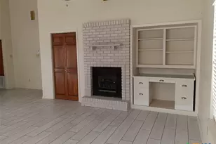 1133 Ashby St, Seguin, TX 78155 - Photo 2