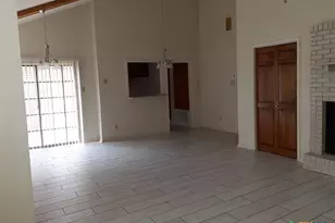 1133 Ashby St, Seguin, TX 78155 - Photo 4