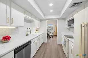 8417 Echo Creek Ln, San Antonio, TX 78240 - Photo 12