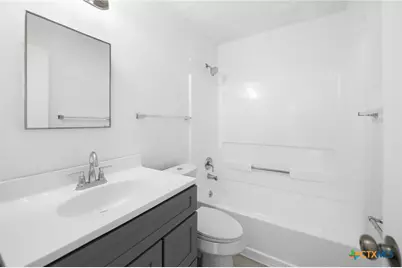 8010 Chestnut Gate Drive, Converse, TX 78109 - Photo 14