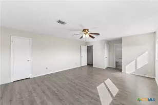 8010 Chestnut Gate Dr, Converse, TX 78109 - Photo 18