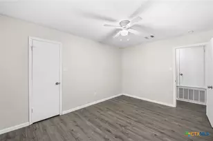 8010 Chestnut Gate Dr, Converse, TX 78109 - Photo 22