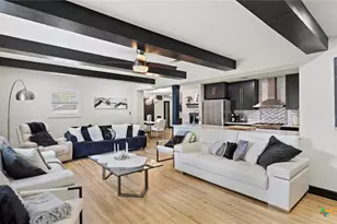 207 Woodlake Dr, Mcqueeney, TX 78123 - Photo 14