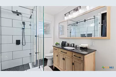 207 Woodlake Drive, Mcqueeney, TX 78123 - Photo 24