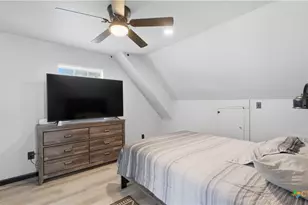 431 N Milam St, Seguin, TX 78155 - Photo 8