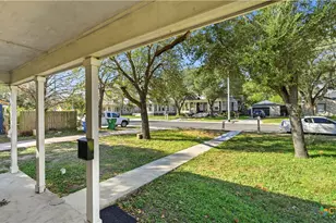 431 N Milam St, Seguin, TX 78155 - Photo 20