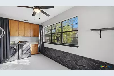 431 N Milam Street, Seguin, TX 78155 - Photo 18