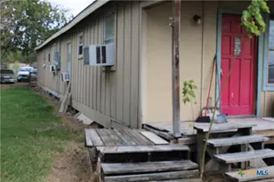 233 Indiana St, Bloomington, TX 77951 - Photo 12