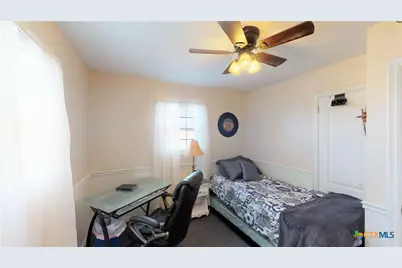 612 McCormick Drive, Victoria, TX 77904 - Photo 6