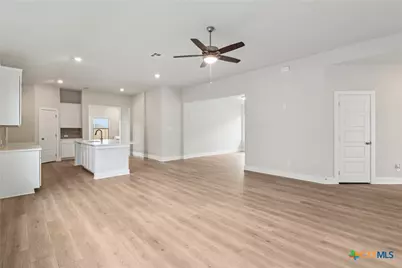 122 Barton Point, Cibolo, TX 78108 - Photo 6