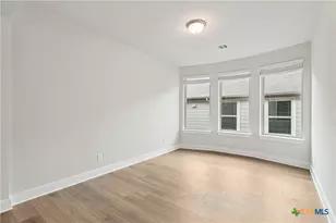 122 Barton Pt, Cibolo, TX 78108 - Photo 10