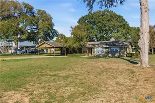163 Lakeside Dr, Seguin, TX 78155 - Photo 4