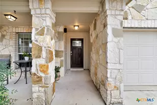 945 Lauren St, New Braunfels, TX 78130 - Photo 4