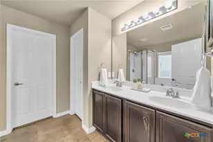 945 Lauren St, New Braunfels, TX 78130 - Photo 16