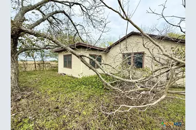 218 Lasalle Road, Inez, TX 77968 - Photo 10