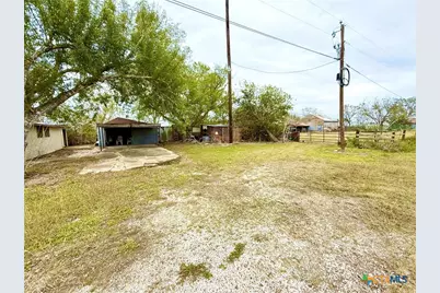 218 Lasalle Road, Inez, TX 77968 - Photo 4