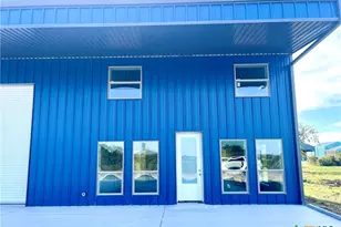 29 Carrie St, Port O'Connor, TX 77982 - Photo 4