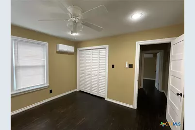 207 S George Street, Victoria, TX 77901 - Photo 14