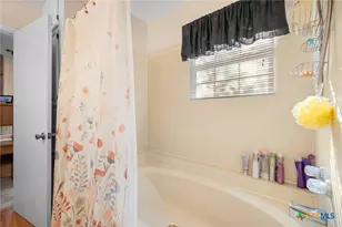 1213 N Main St, Temple, TX 76501 - Photo 14