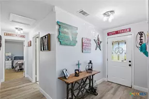 201 Pheasant Dr, Victoria, TX 77905 - Photo 6