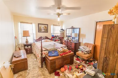 708 S 32nd Street, Temple, TX 76501 - Photo 18