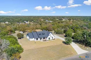 1250 E Creekview Dr, Salado, TX 76571 - Photo 2