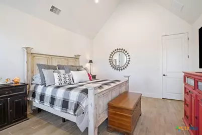 1250 E Creekview Drive, Salado, TX 76571 - Photo 26