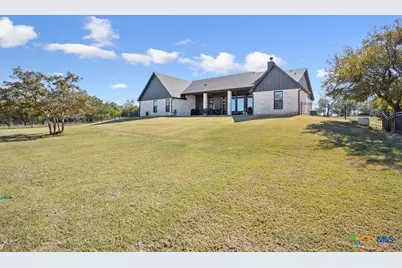 1250 E Creekview Drive, Salado, TX 76571 - Photo 38